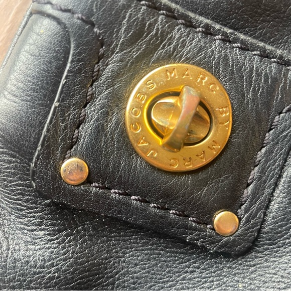 Marc By Marc Jacobs Crossbody Purse Black Leather Bag Totally Turnlock Sia Gold - Picture 3 of 14